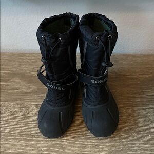 Sorel Black Insulated Snow Boots